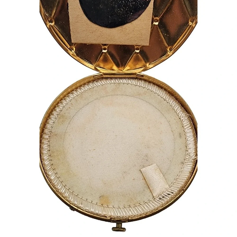 Vintage Compacts By Ritz Gold Tone Quilted Detail Circular Pressed Powder Tin